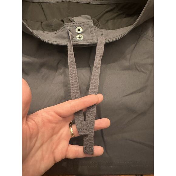 Prana Size 4 Halle Skort Skirt Hiking Zipper Pocket Gorpcore Gray Granola Girl - Picture 5 of 12